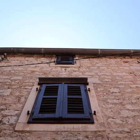 Jackie On Hvar Stari Grad (Hvar)