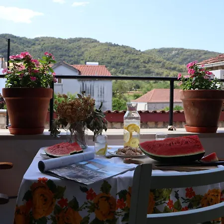 Jackie On Hvar Dom wakacyjny